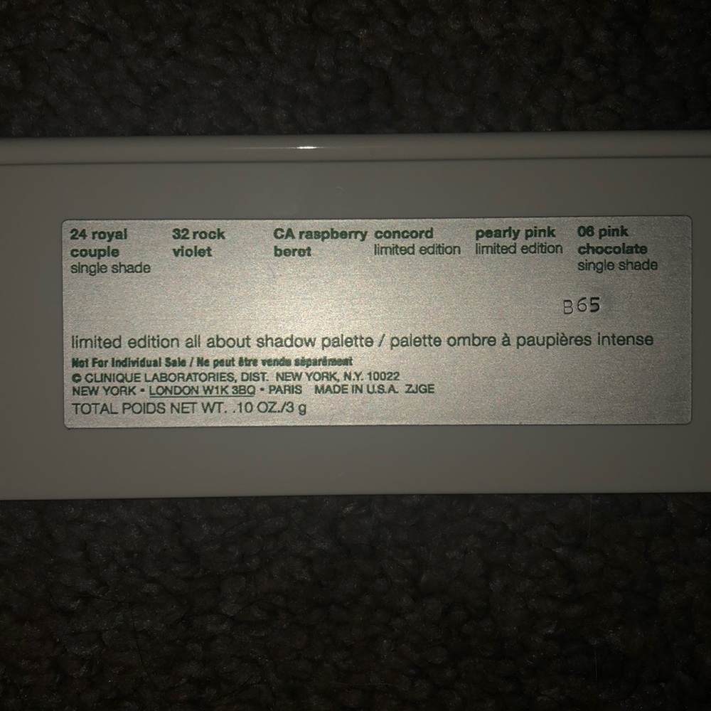 Brand new! Clinique limited edition eyeshadow - Picture 3 of 3